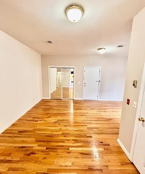 364 White St #11 — Photo 8