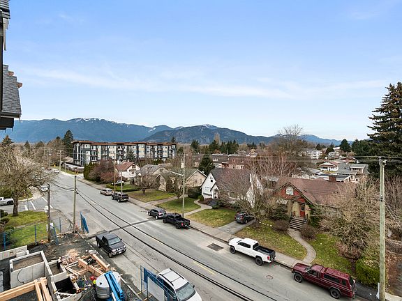 5th image of 45754 Wellington Ave #503