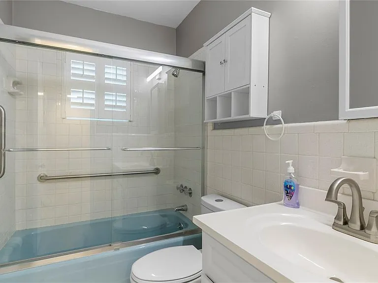 2910 W Price Ave — Photo 18