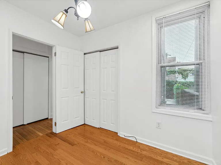 912 Snyder Ave #1 — Photo 4