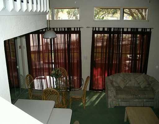 2nd image of 3150 Tamarind Cir #6