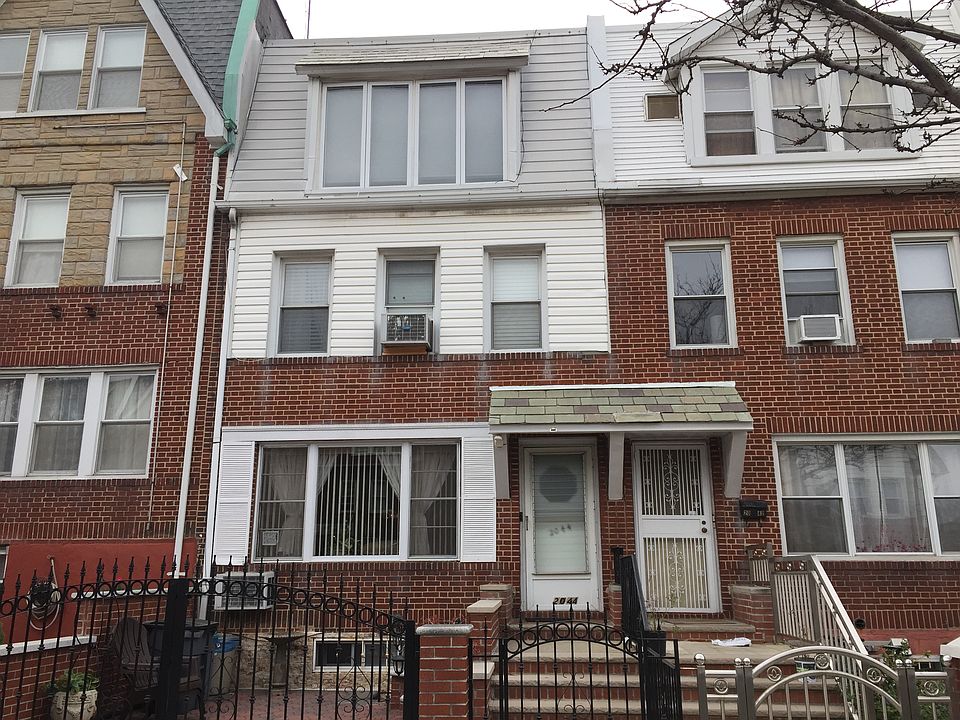 1st image of 2044 33rd St