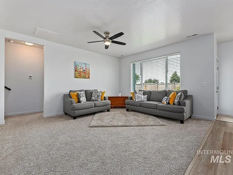 2934 W Silver Riv — Photo 5