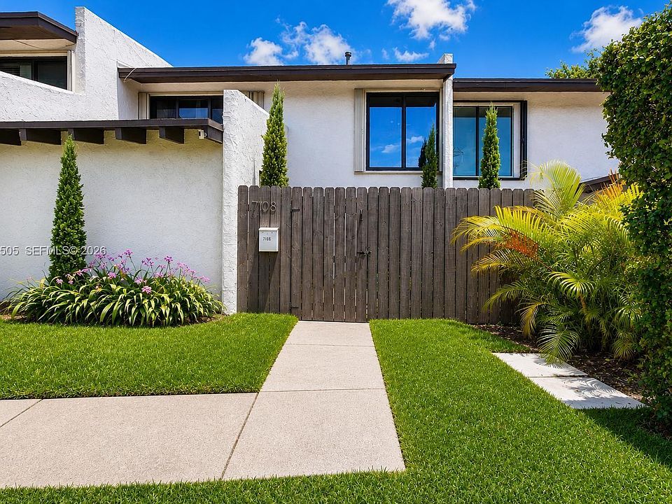 1st image of 7108 SW 112th Pl
