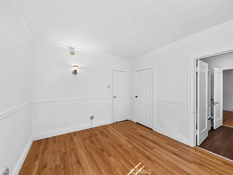 139 S Manhattan Pl — Photo 27