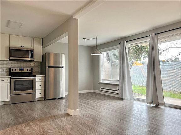 2nd image of 1102 8th St NE APT 30