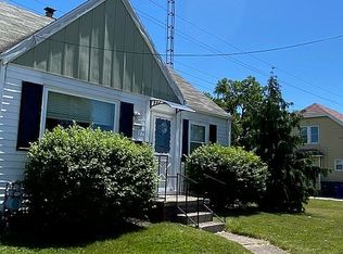 3032 Douglas Rd, Toledo, OH 43606