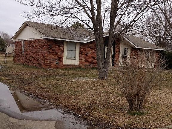 2nd image of 2311 Aspen Ave