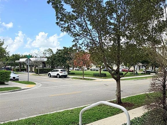 4th image of 6401 NW 103rd Pl #106