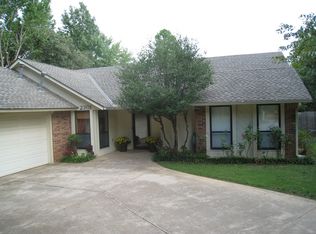 2301 Tredington Ct, Edmond, OK 73034