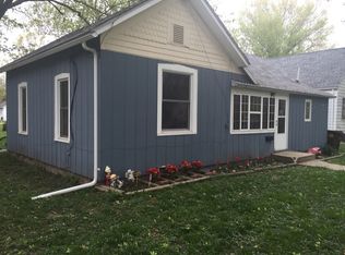 708 Locust St, Prophetstown, IL 61277