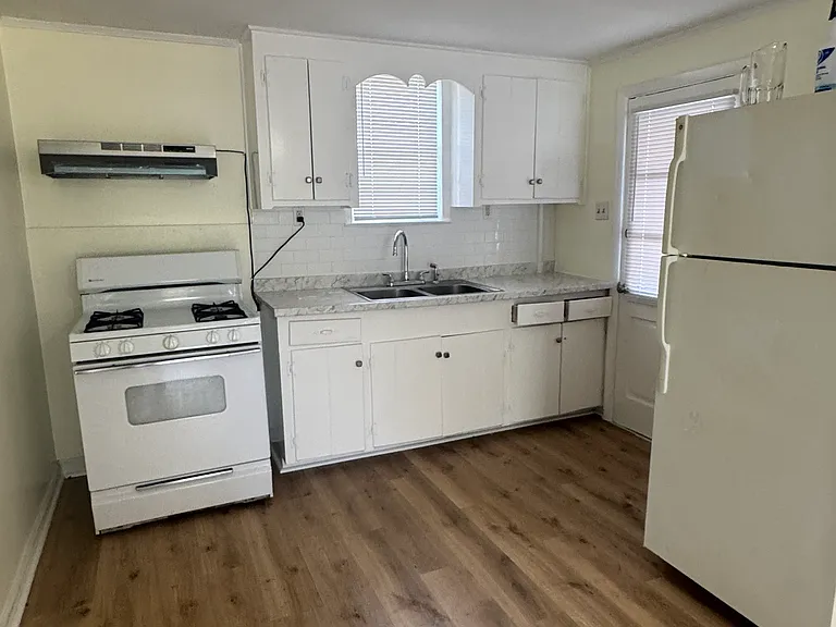 1203 Orange St — Photo 3
