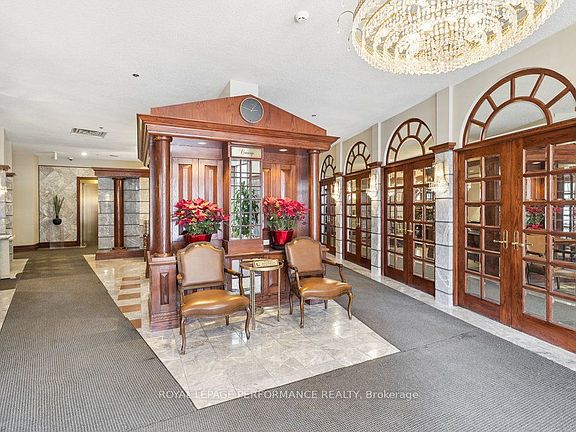 3rd image of 1480 Riverside Dr #905