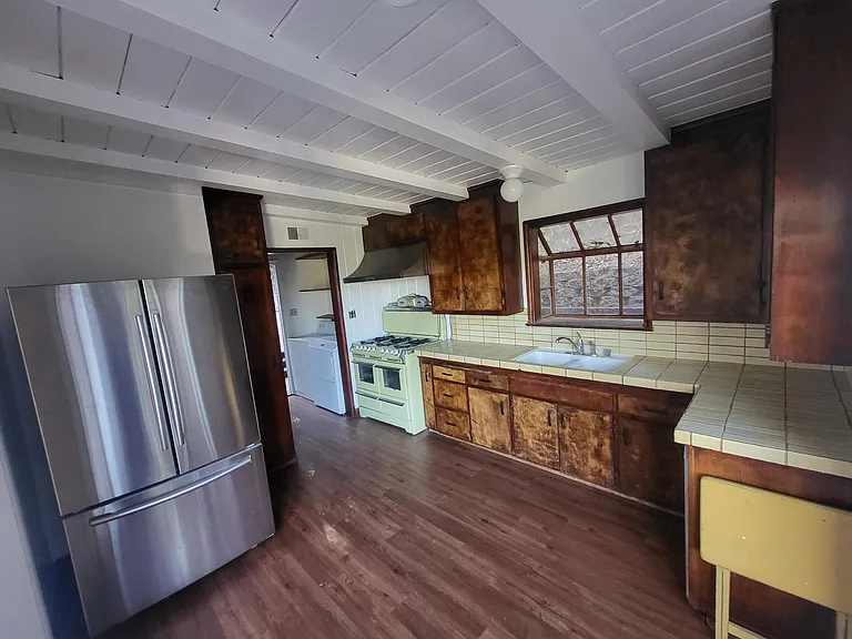 3811 Sunshine Ct — Photo 14