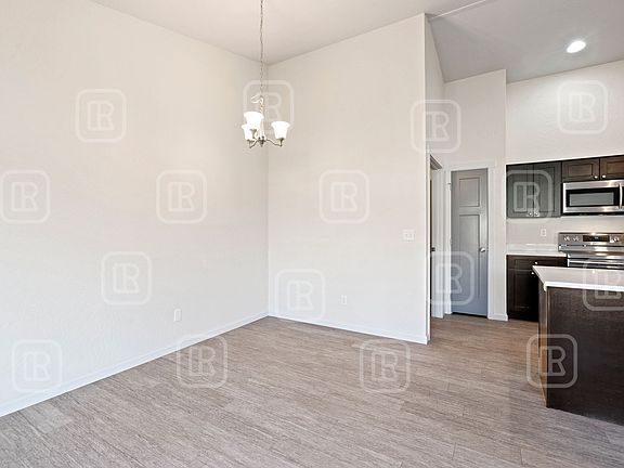 5th image of 2601 N Eden Ln #2601