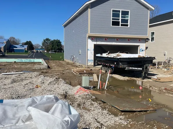 1084 Tomahawk Pl, Martinsville, IN 46151