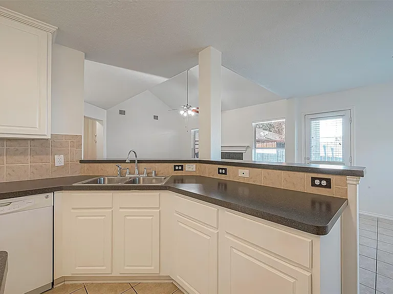 17210 Double Lilly Dr — Photo 18
