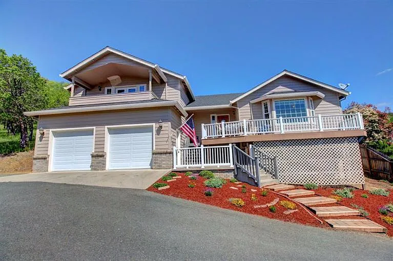 503 Cypress Ave photo 1