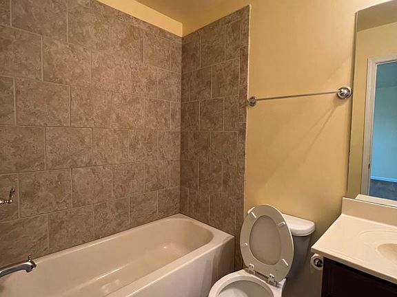 3rd image of 4942 Wyeth Way