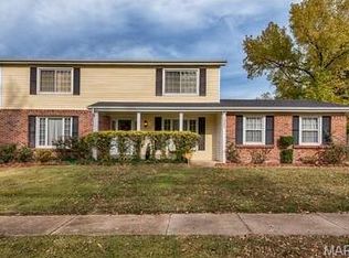 12205 Wensley Rd, Florissant, MO 63033