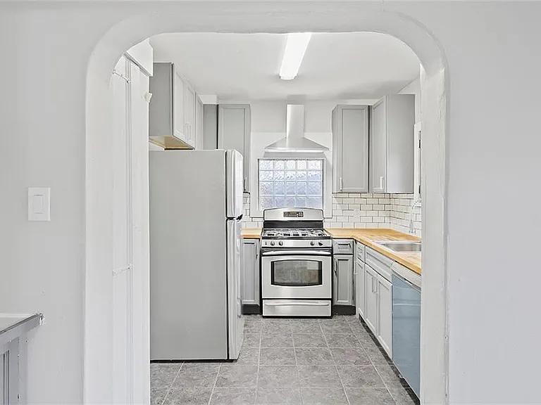 3785 Washington Blvd — Photo 6