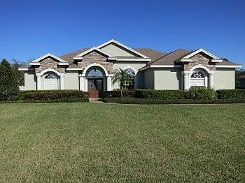 1st image of 140 Hidden Oaks Ln