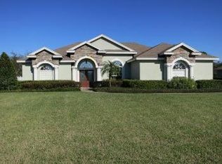 140 Hidden Oaks Ln, Winter Haven, FL 33884