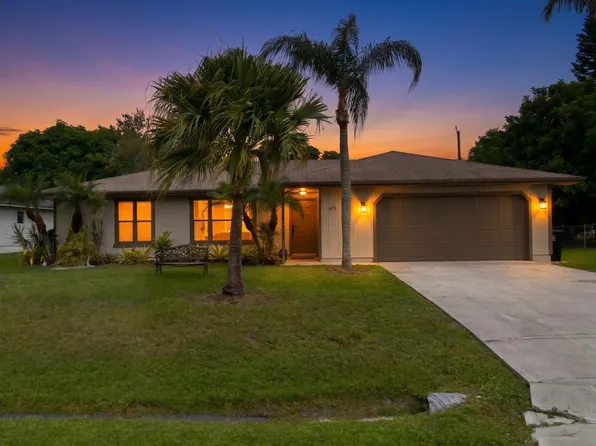 471 SE LANCASTER Avenue, Port St Lucie, FL 34984