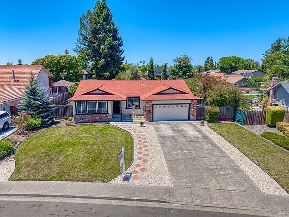 2nd image of 874 Santa Dorotea Circle