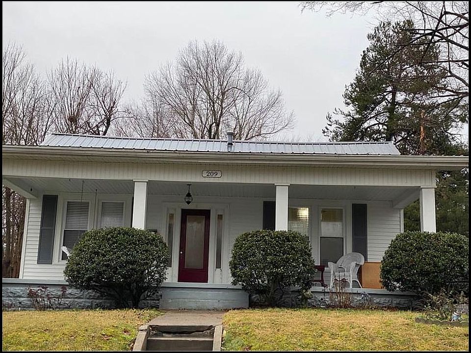1st image of 209 W 5th Ave