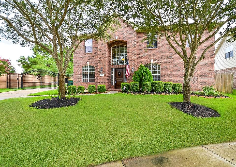 1st image of 15226 Mesa Red Ct