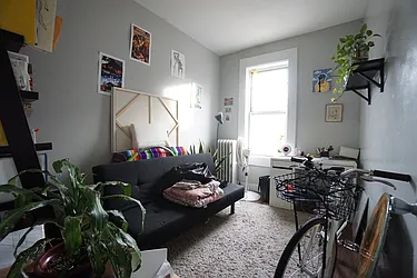 Rented by Rennit Inc.