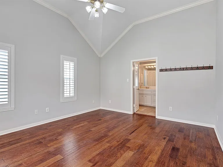 1508 Crocker St — Photo 16