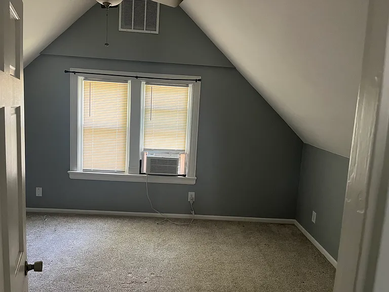 1025 Sawyer Rd — Photo 10