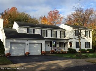 15 Dartmouth Dr, Hazlet, NJ 07730