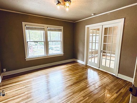 2nd image of 1000-1003 E 25th Ave #1