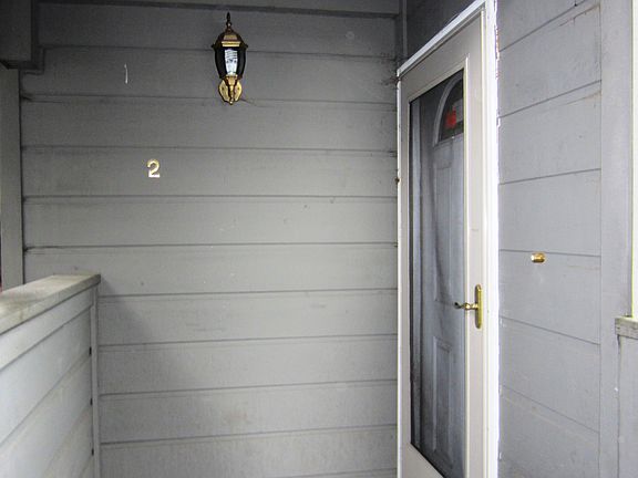 2nd image of 12505 NE 23rd Pl APT A2