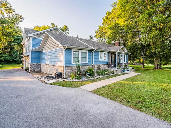 2498 Elrod Rd, Bowling Green, KY 42104