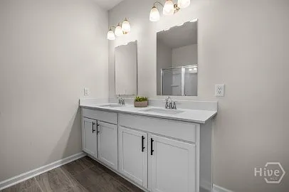 84 Woodford Reserve Dr — Photo 37