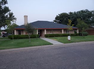 906 Maple Ave, Panhandle, TX 79068