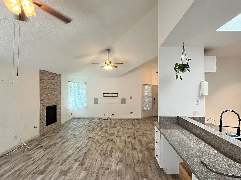 5412 Mickey Mantle Ave — Photo 13