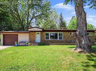 5603 Hallendale Rd, Haslett, MI 48840