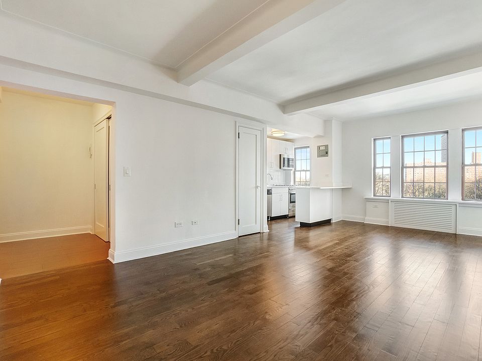 2nd image of 80 Cranberry St #11H