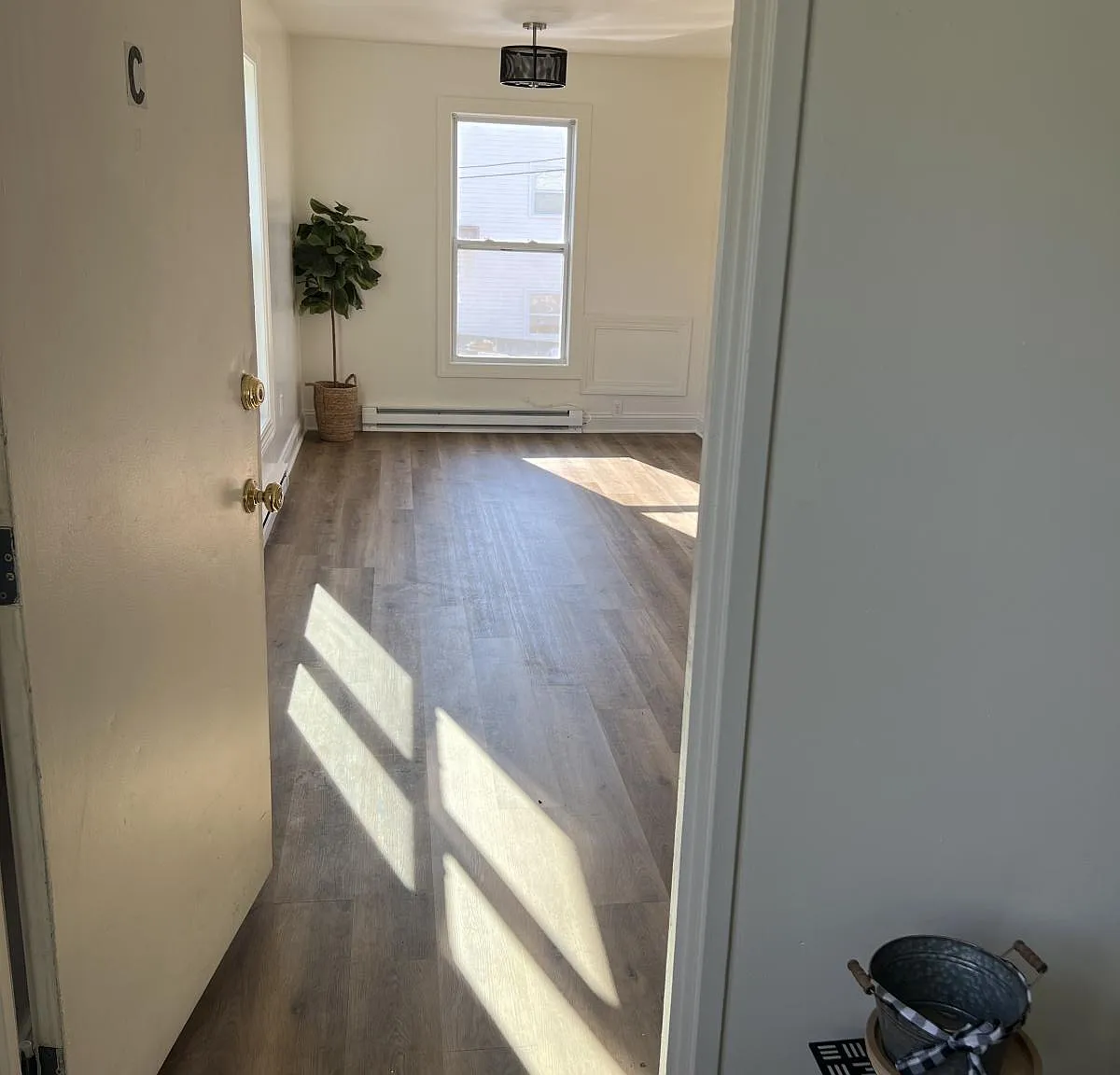 2 bed, 1000 sqft, $1,495 — Photo 2