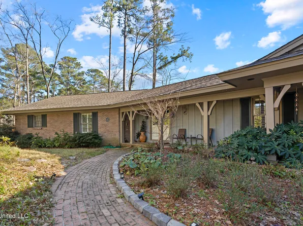 1431 Roxbury Pl, Jackson, MS 39211