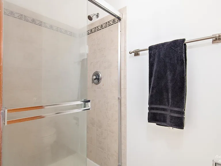 5521 Wildspring Dr #5521 — Photo 16