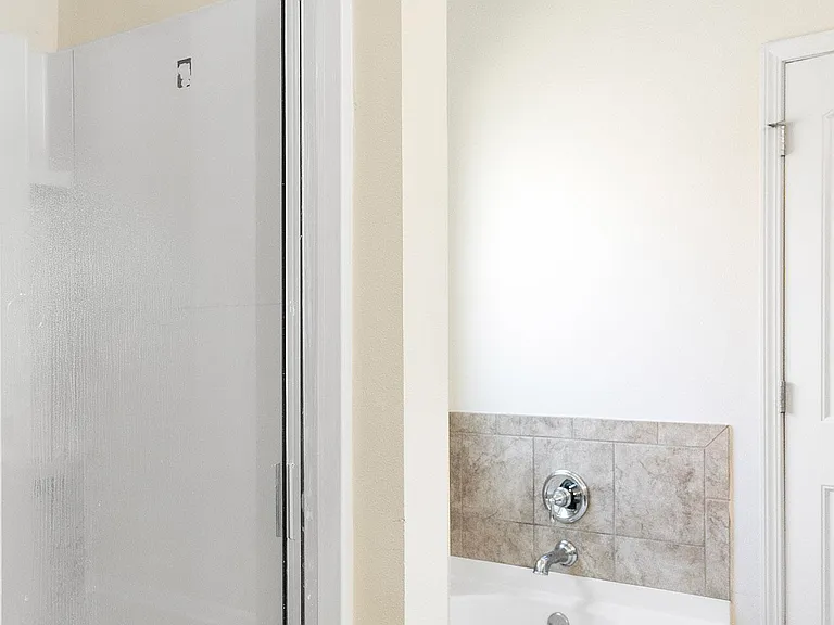 39363 Legacy Lake Dr — Photo 22