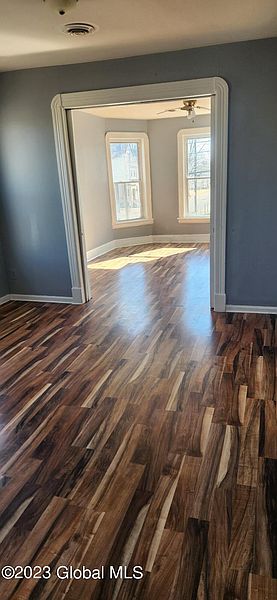 3rd image of 402 Summit Avenue