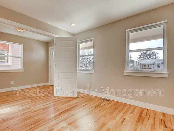 4th image of 3344 N Williams St