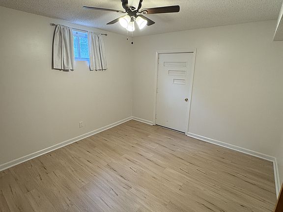 2nd image of 2901 15th Ave
